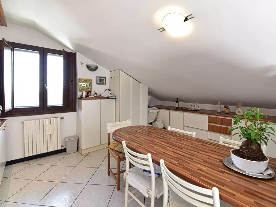 Immagine 5 di Appartamento in vendita  in VIA Edison 30 a Solaro