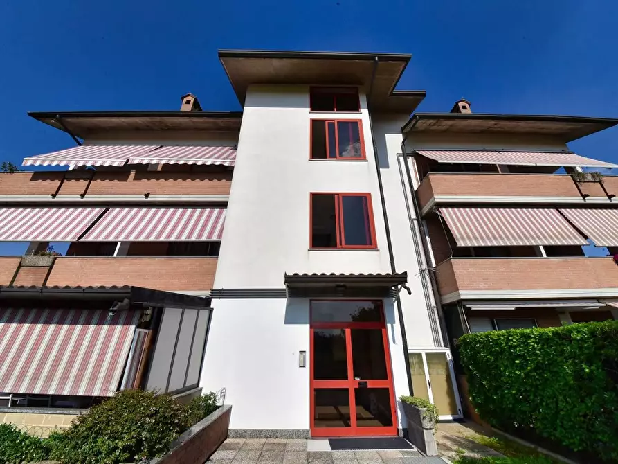 Immagine 17 di Appartamento in vendita  in VIA Edison 30 a Solaro