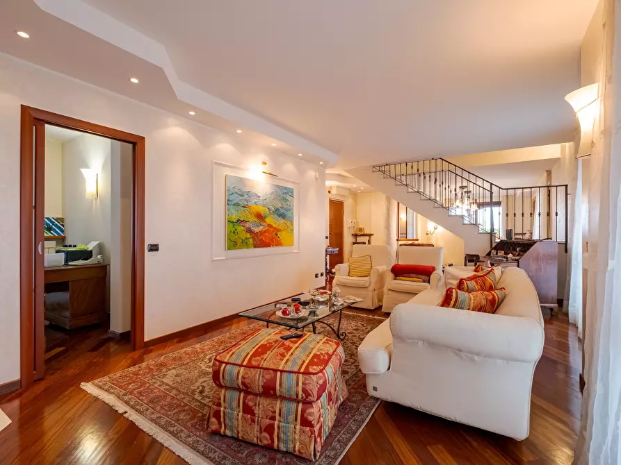 Immagine 10 di Appartamento in vendita  in Biscia 42 a Garbagnate Milanese