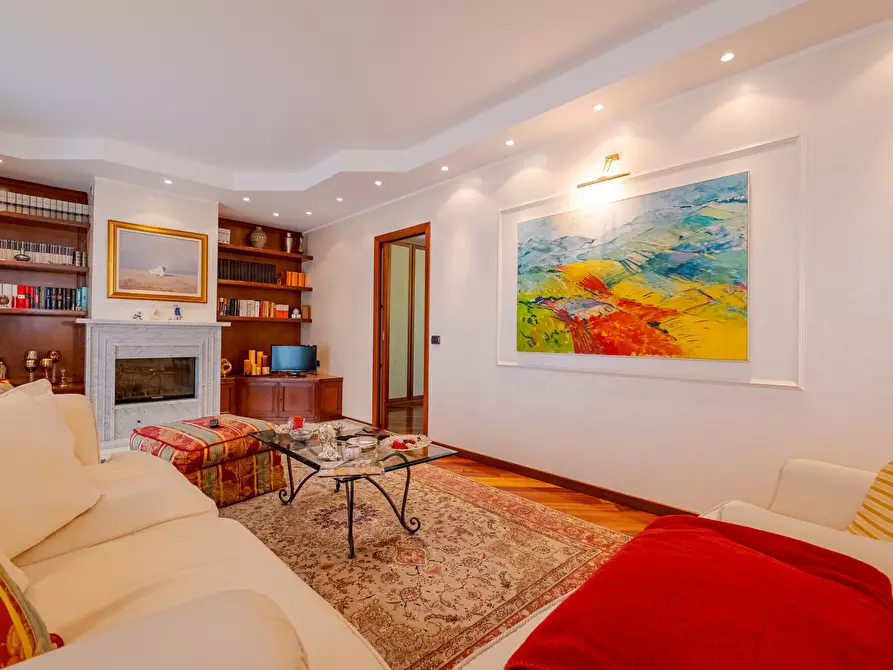 Immagine 11 di Appartamento in vendita  in Biscia 42 a Garbagnate Milanese