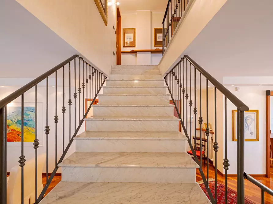 Immagine 15 di Appartamento in vendita  in Biscia 42 a Garbagnate Milanese