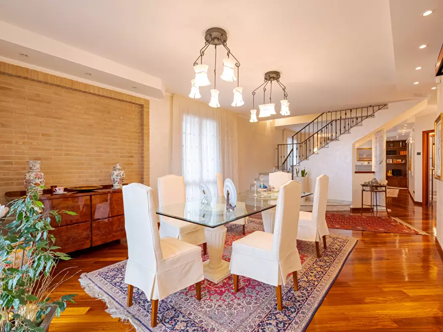 Immagine 5 di Appartamento in vendita  in Biscia 42 a Garbagnate Milanese