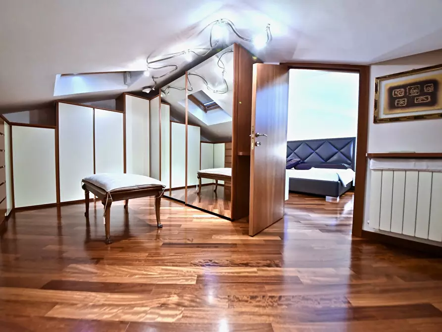 Immagine 30 di Appartamento in vendita  in Biscia 42 a Garbagnate Milanese