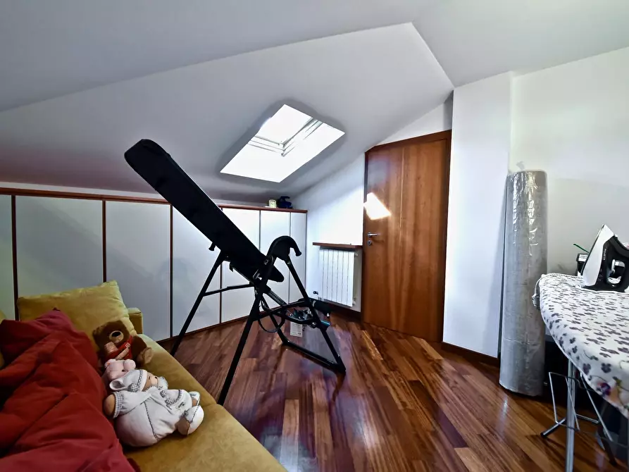 Immagine 36 di Appartamento in vendita  in Biscia 42 a Garbagnate Milanese