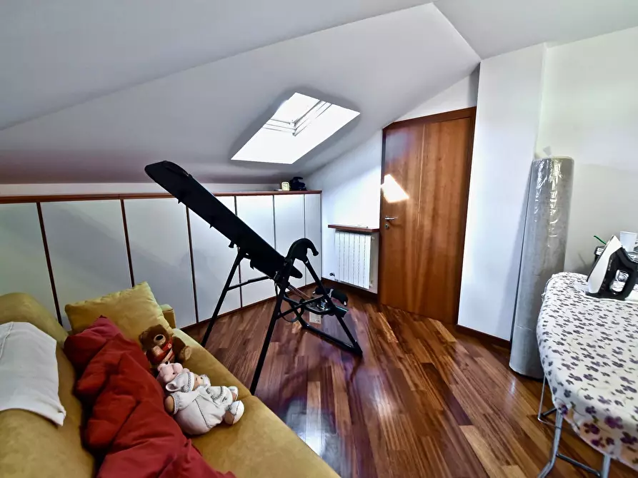 Immagine 35 di Appartamento in vendita  in Biscia 42 a Garbagnate Milanese