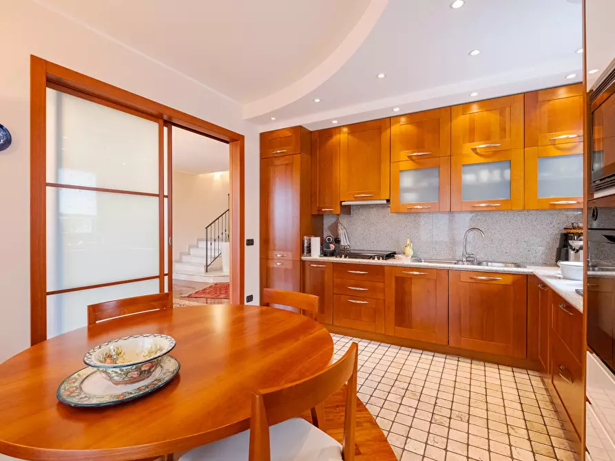 Immagine 8 di Appartamento in vendita  in Biscia 42 a Garbagnate Milanese