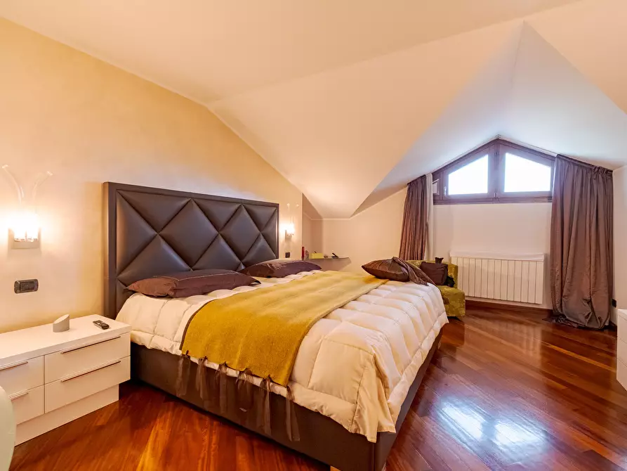 Immagine 21 di Appartamento in vendita  in Biscia 42 a Garbagnate Milanese