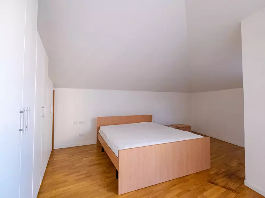 Immagine 13 di Mansarda in vendita  in piazza del Tricolore 4 a Senago