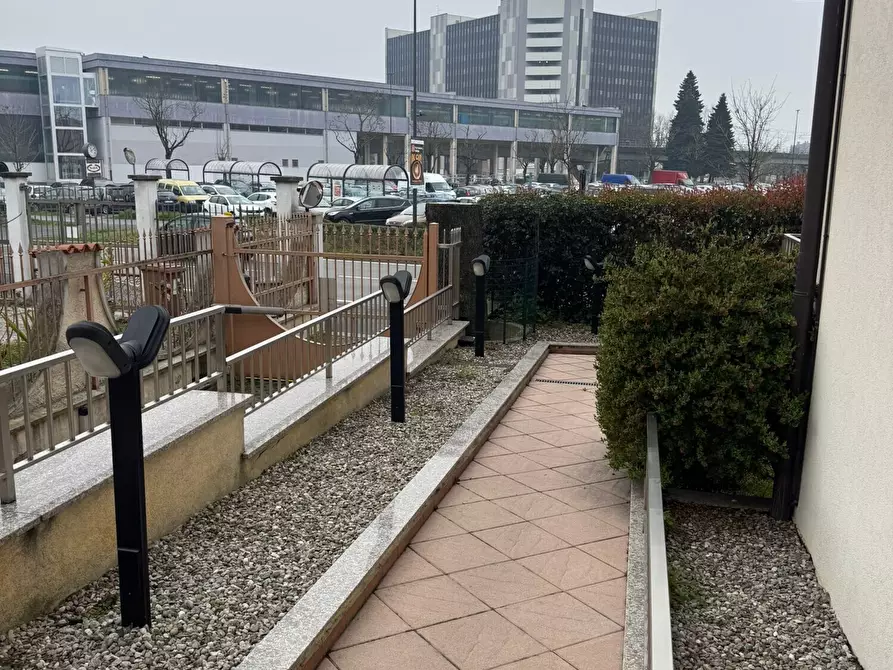 Immagine 25 di Appartamento in affitto  in viale Dell'Acqua 11 a Cologno Monzese