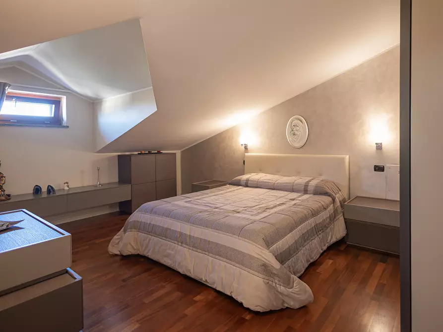 Immagine 23 di Appartamento in vendita  in Cantù 25 a Parabiago