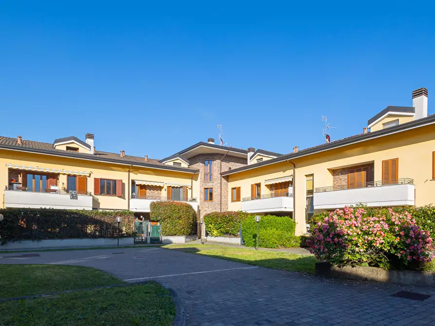 Immagine 32 di Appartamento in vendita  in Cantù 25 a Parabiago