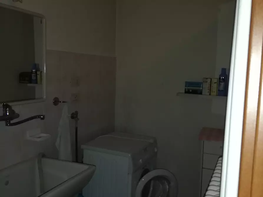 Immagine 25 di Villa in vendita  in Via Cento 190 a San Giovanni In Persiceto