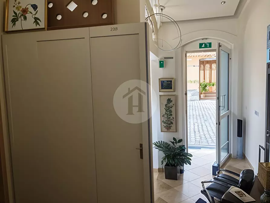 Immagine 7 di Negozio in vendita  in Viale Fratelli Casiraghi 95 a Sesto San Giovanni