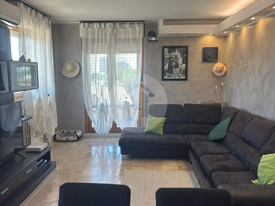 Immagine 13 di Appartamento in vendita  in adriano 94 a Milano