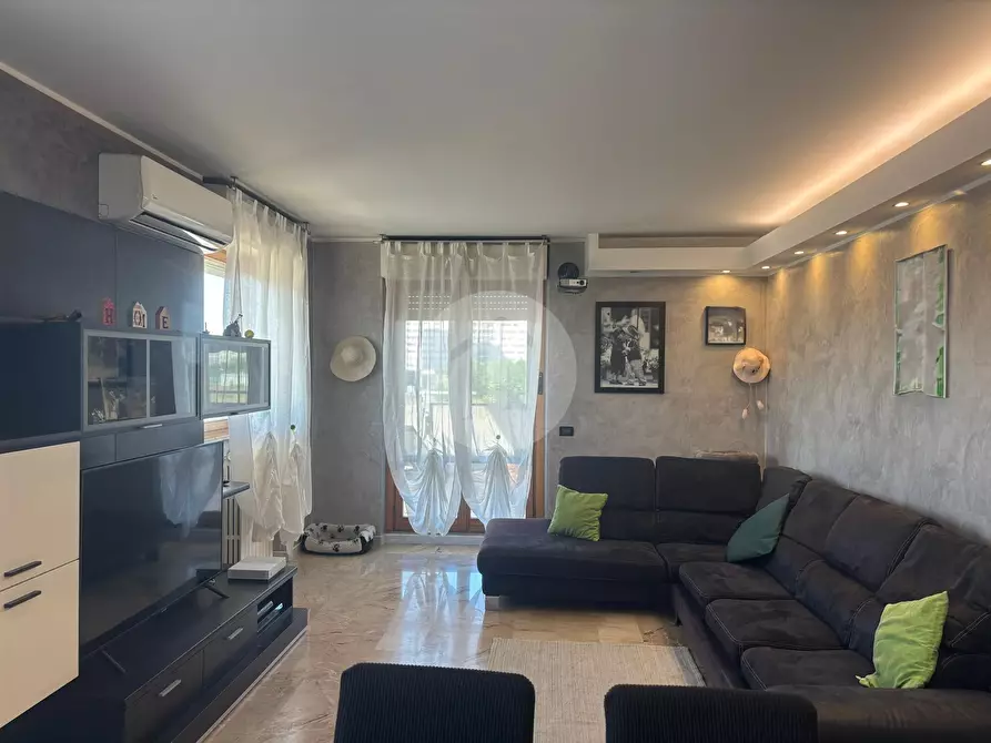 Immagine 9 di Appartamento in vendita  in adriano 94 a Milano