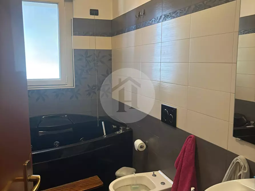 Immagine 40 di Appartamento in vendita  in adriano 94 a Milano