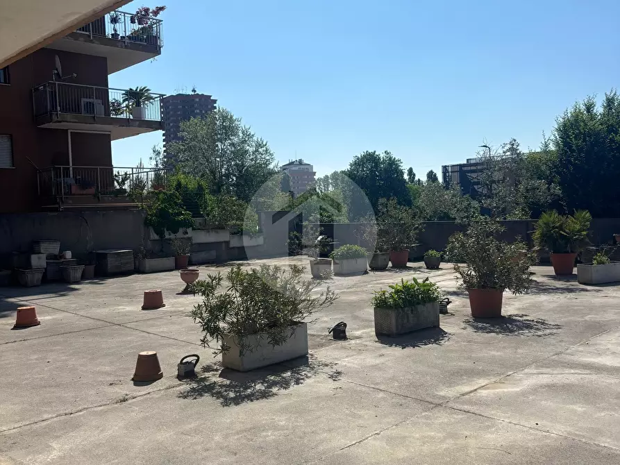 Immagine 43 di Appartamento in vendita  in adriano 94 a Milano