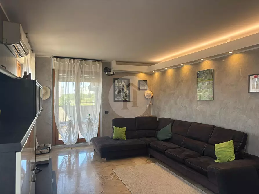 Immagine 8 di Appartamento in vendita  in adriano 94 a Milano