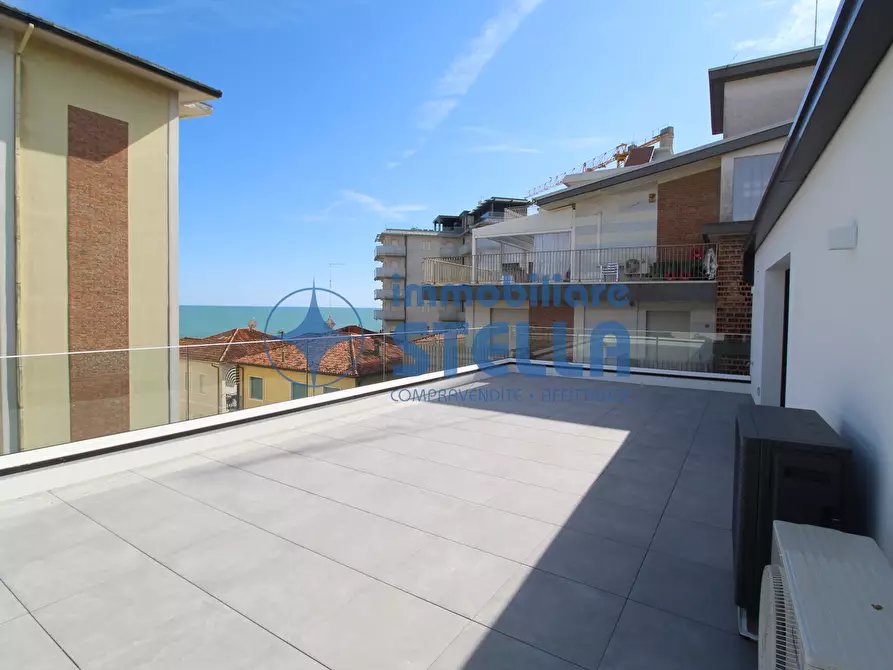 Immagine 42 di Appartamento in vendita  in Via Bafile 9° Accesso al Mare 3 a Jesolo