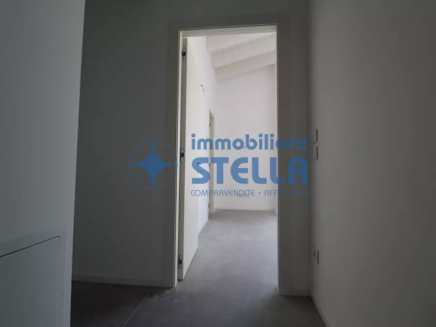 Immagine 20 di Appartamento in vendita  in Via Bafile 9° Accesso al Mare 3 a Jesolo