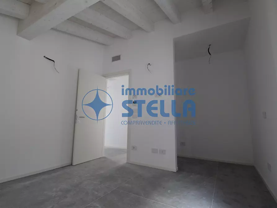 Immagine 19 di Appartamento in vendita  in Via Bafile 9° Accesso al Mare 3 a Jesolo