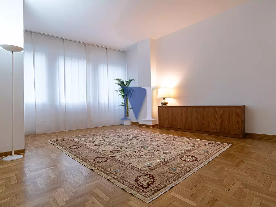 Immagine 4 di Appartamento in vendita  in Berchet 12 a Padova