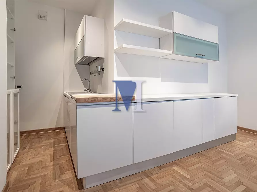 Immagine 8 di Appartamento in vendita  in Berchet 12 a Padova