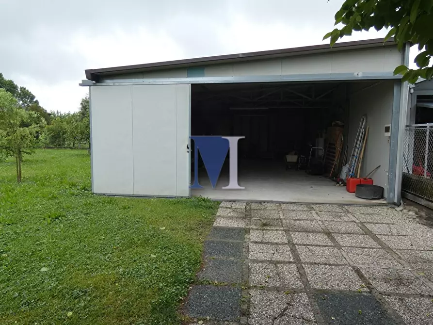 Immagine 10 di Villa in vendita  in Aosta a Albignasego