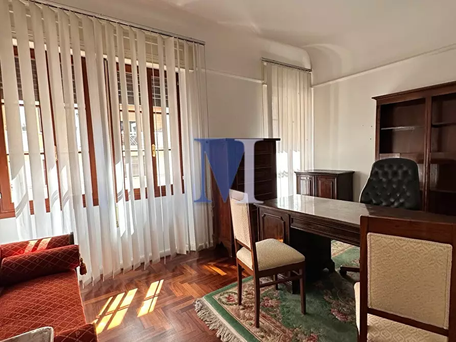 Immagine 4 di Palazzo in affitto  in Emanuele Filiberto 12 a Padova