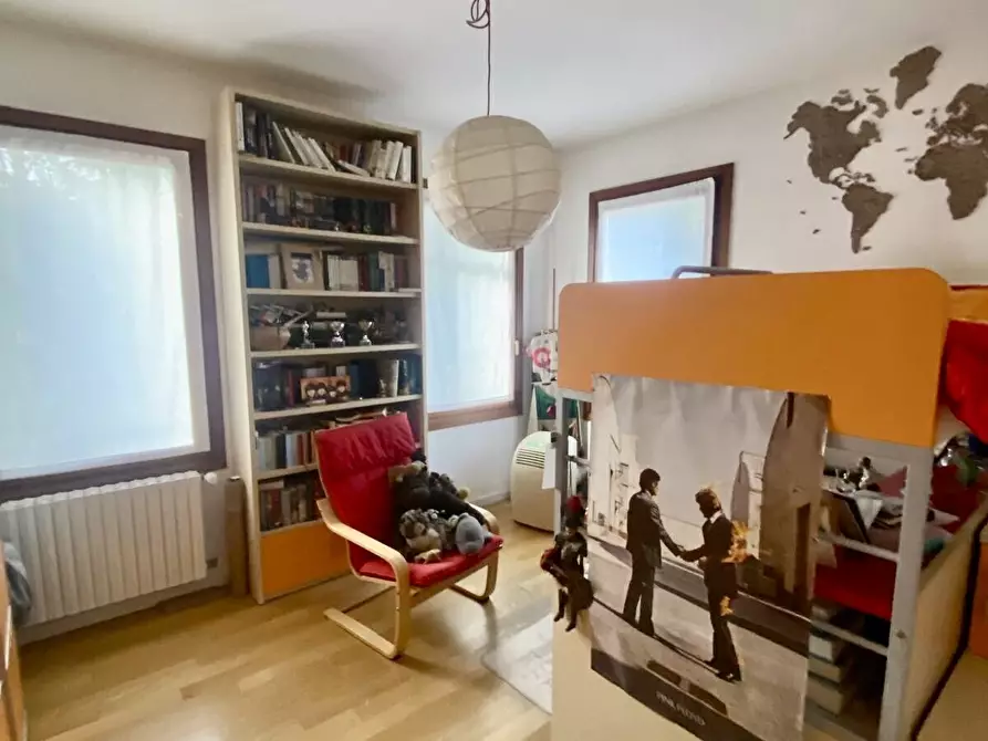 Immagine 29 di Villa in vendita  in Via Zermanesa a Mogliano Veneto