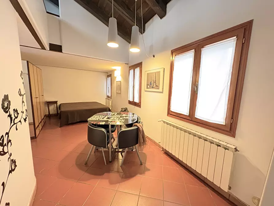 Immagine 1 di Appartamento in affitto  in rio terà S. Antonio Foscarini a Venezia