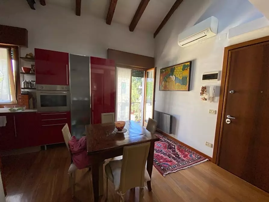 Immagine 4 di Appartamento in vendita  in Via Colombo a Venezia