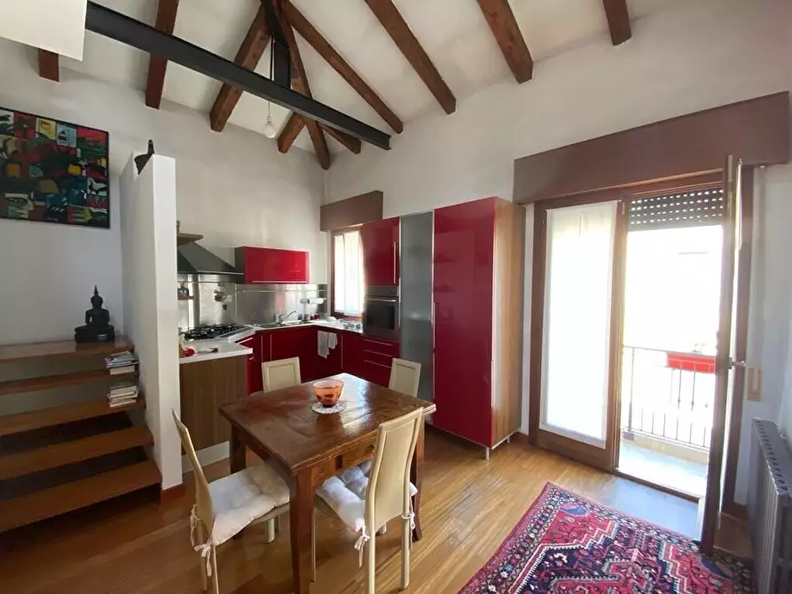 Immagine 2 di Appartamento in vendita  in Via Colombo a Venezia