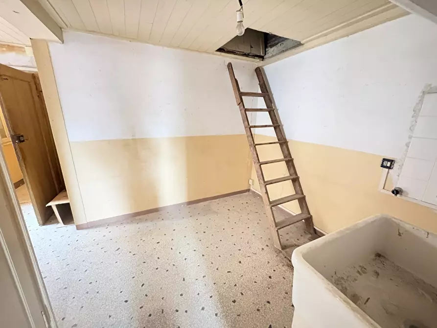 Immagine 22 di Appartamento in vendita  in Salizada San Lio a Venezia