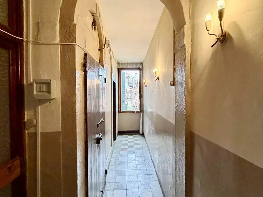 Immagine 4 di Appartamento in vendita  in Salizada San Lio a Venezia