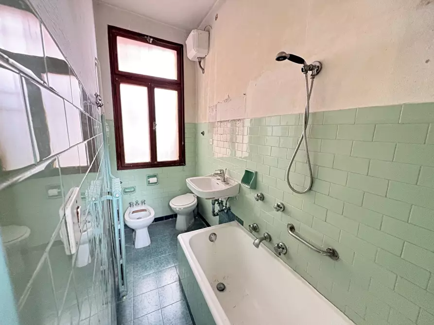 Immagine 11 di Appartamento in vendita  in Salizada San Lio a Venezia