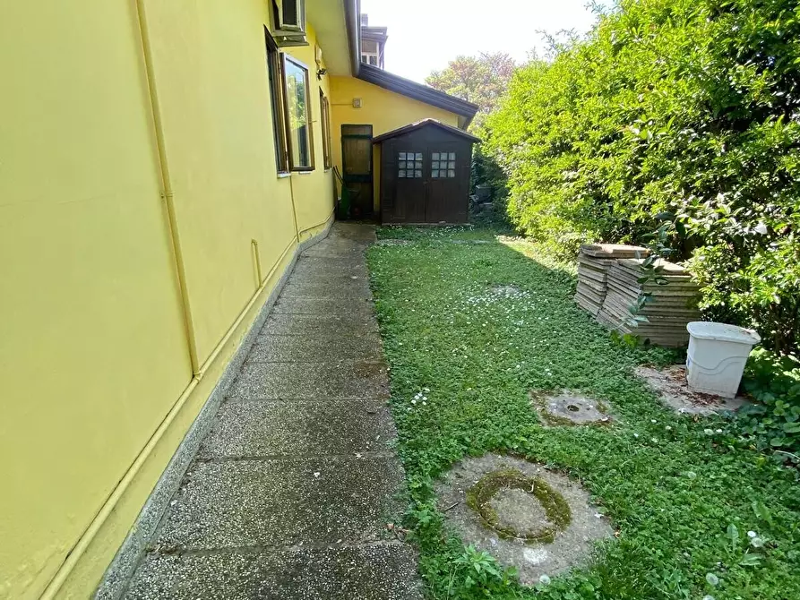 Immagine 5 di Villa in affitto  a Venezia
