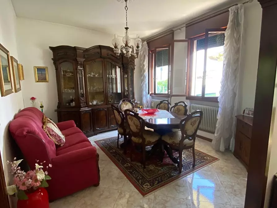 Immagine 9 di Villa in affitto  a Venezia