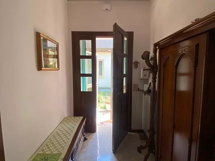 Immagine 7 di Villa in affitto  a Venezia