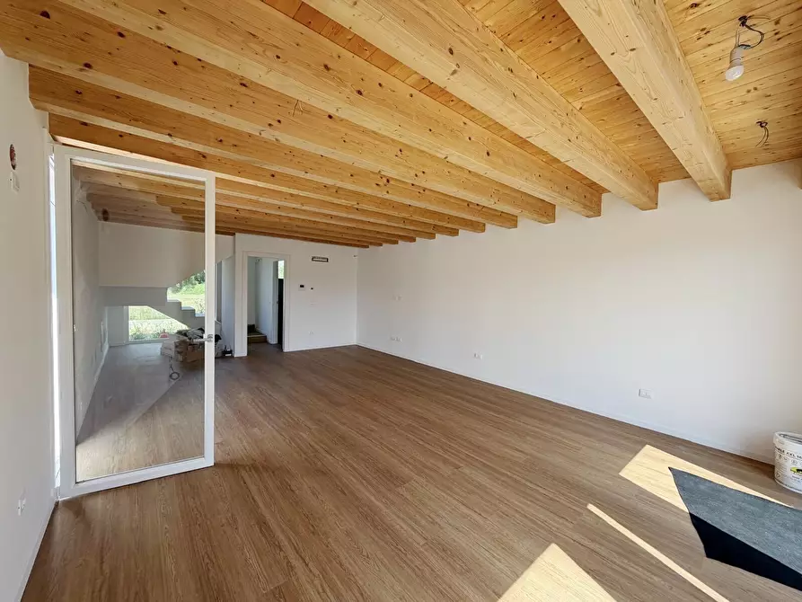 Immagine 2 di Villa in vendita  in Via Castellana a Venezia