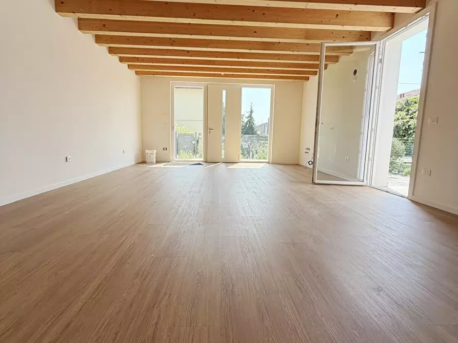 Immagine 7 di Villa in vendita  in Via Castellana a Venezia