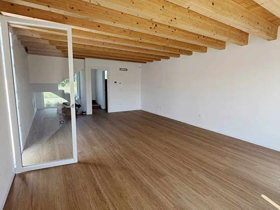 Immagine 3 di Villa in vendita  in Via Castellana a Venezia