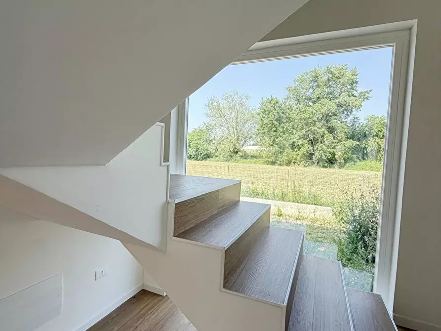 Immagine 12 di Villa in vendita  in Via Castellana a Venezia