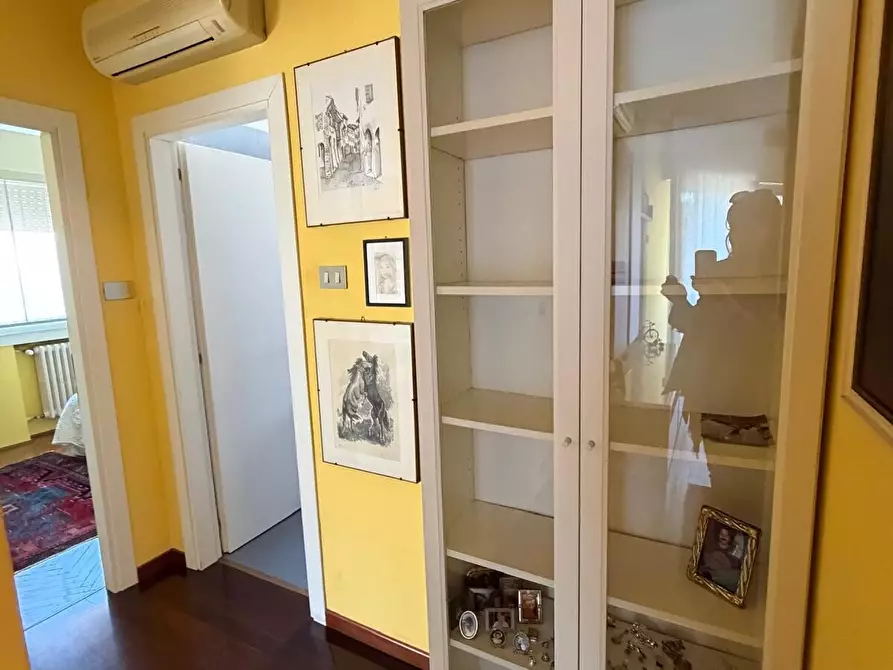 Immagine 19 di Appartamento in vendita  in Via Circonvallazione a Venezia