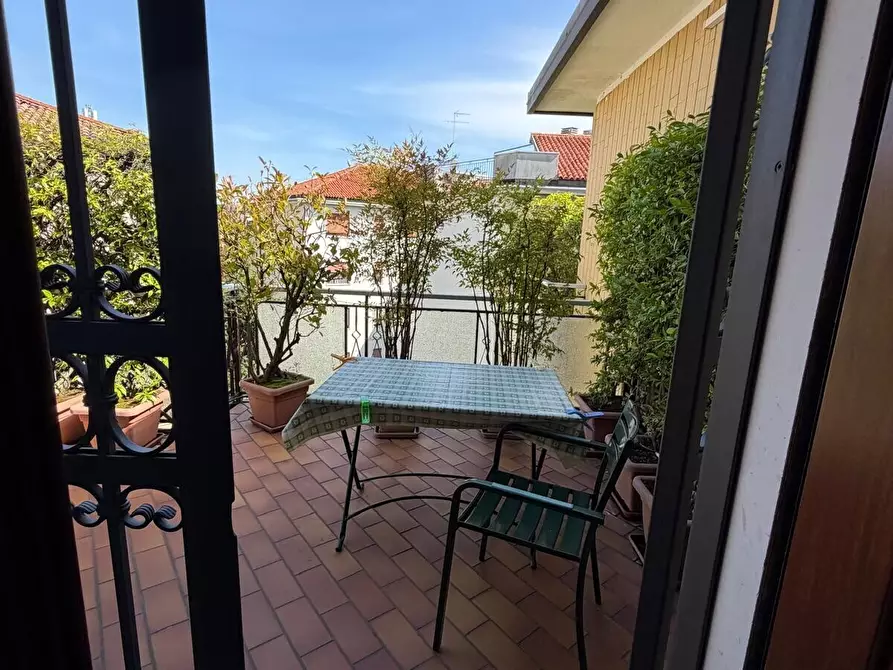 Immagine 7 di Appartamento in vendita  in Viale Amerigo Vespucci a Venezia
