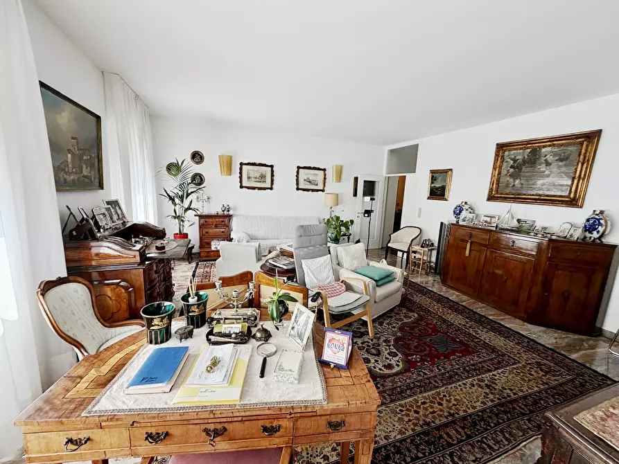 Immagine 20 di Appartamento in vendita  in Viale Amerigo Vespucci a Venezia