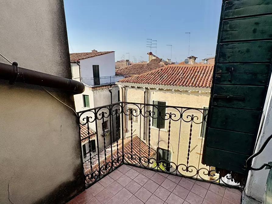 Immagine 17 di Appartamento in vendita  in Campo San Canciano a Venezia