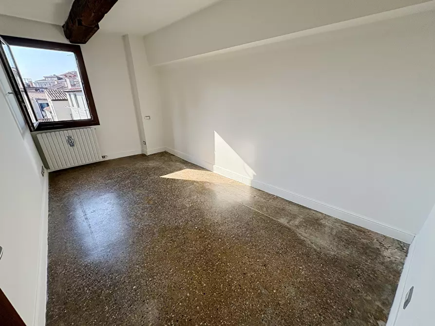 Immagine 27 di Appartamento in vendita  in Campo San Canciano a Venezia