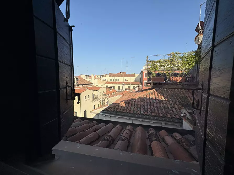 Immagine 57 di Appartamento in vendita  in Campo San Canciano a Venezia