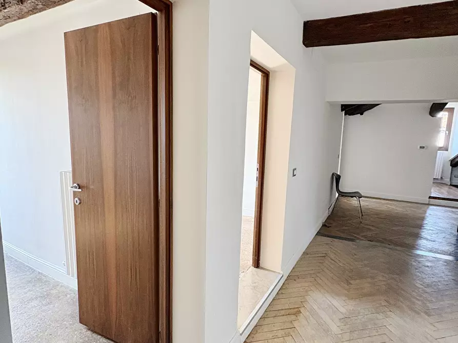 Immagine 6 di Appartamento in vendita  in Campo San Canciano a Venezia